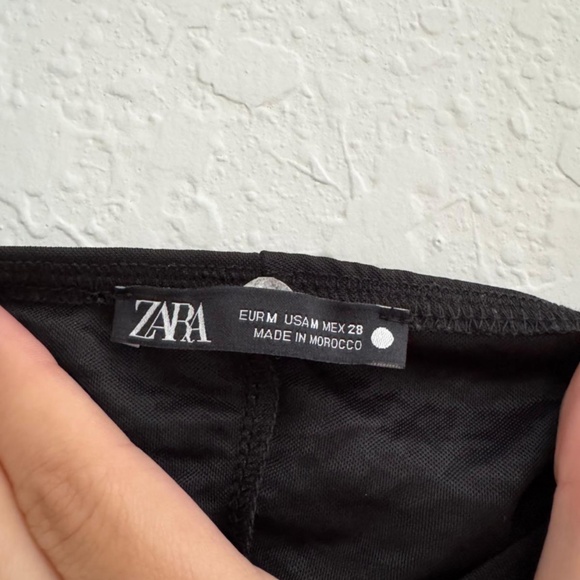 Black dress - Picture 2 of 6